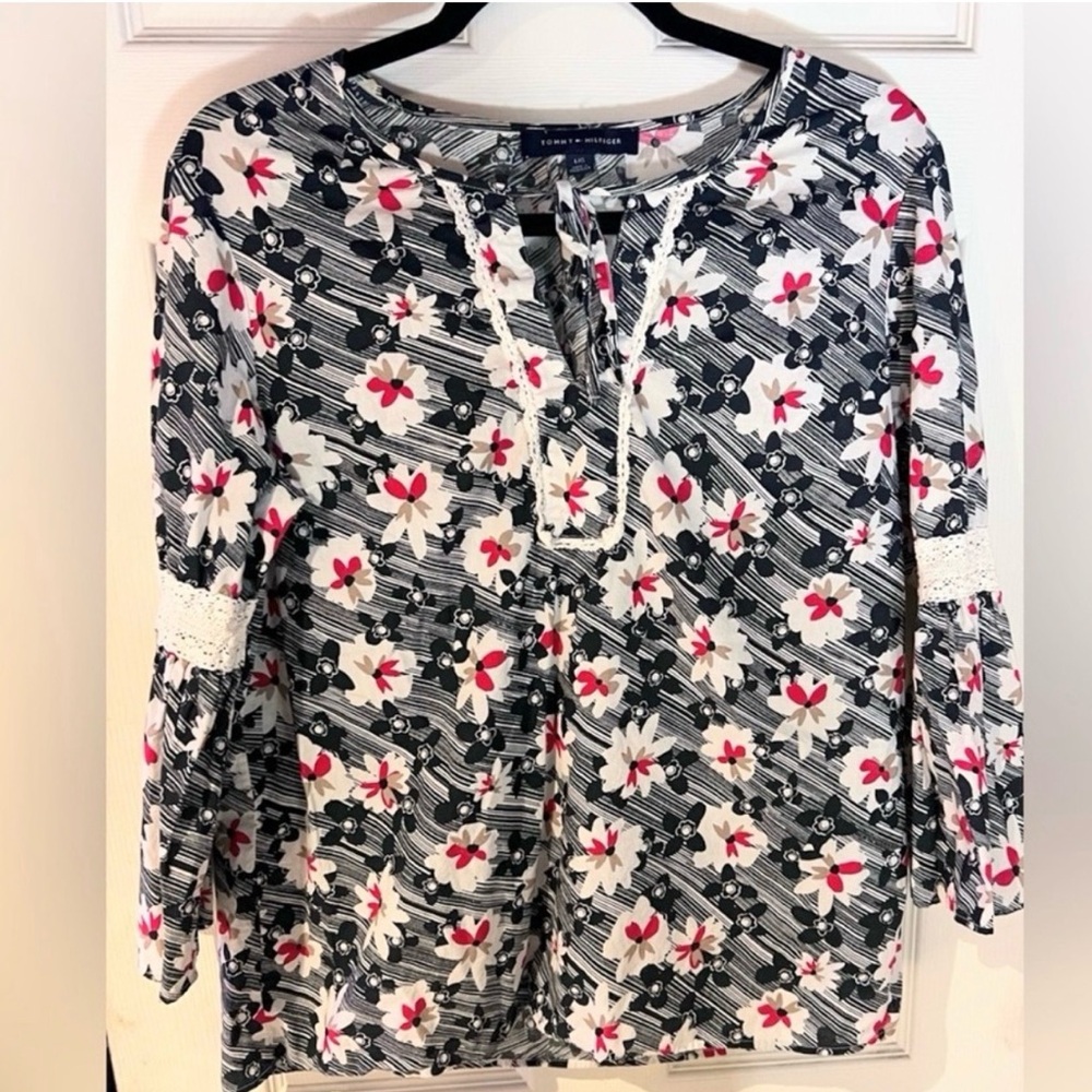 Tommy Hilfiger Women's Boho Floral Blouse Size Large - Picture 2 of 4